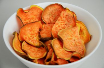 sladki krompir priboljšek za psa